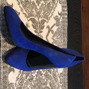 Kenneth Cole pump
